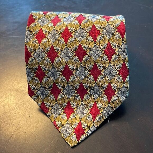 Valentino Cravatte Tie. 100% Silk. Made in Italy. Beautiful. - Picture 1 of 5